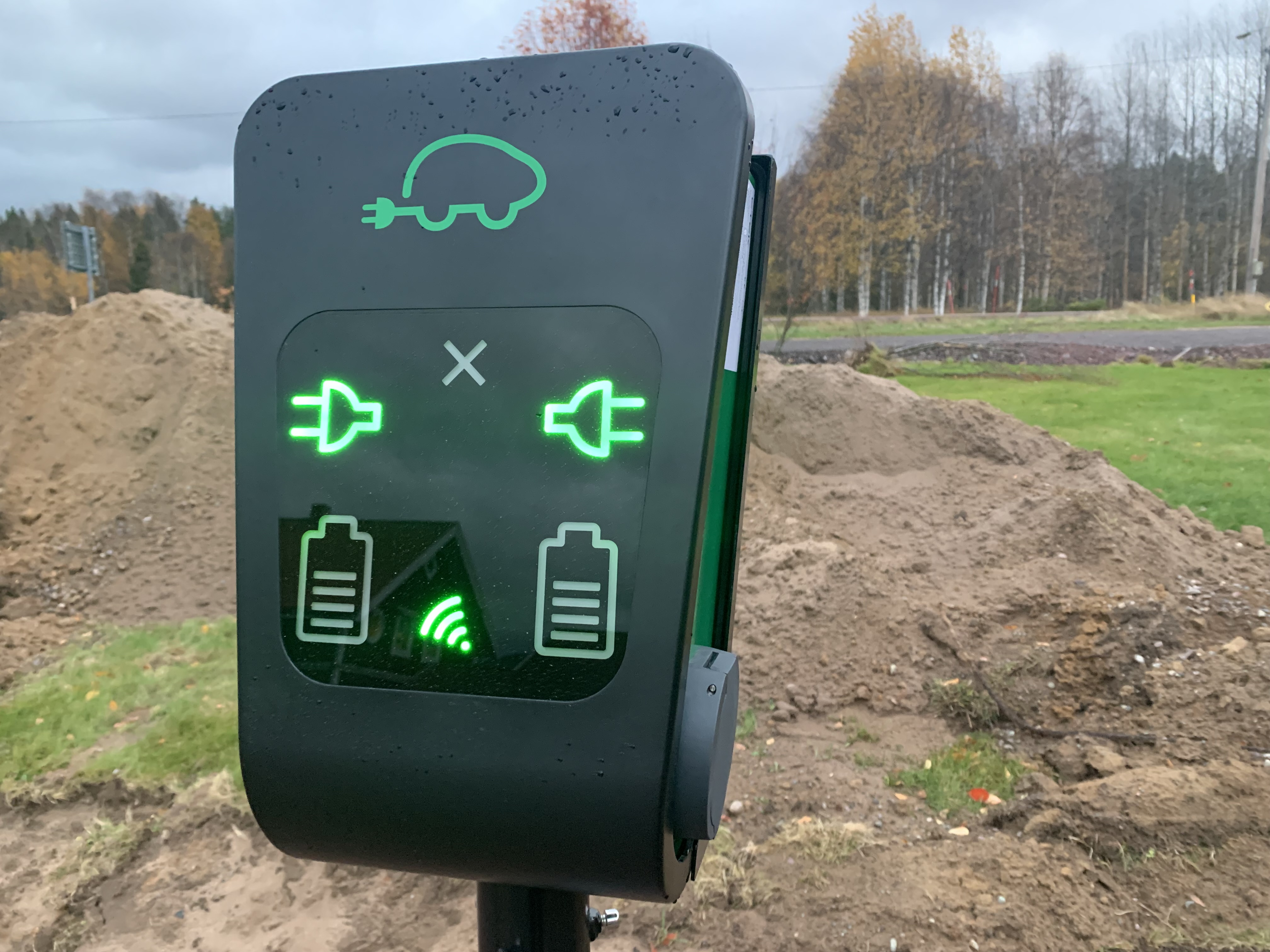 Soltech company E-Mobility in electric cars charging project for Fiskarheden - a total of 76 charging points