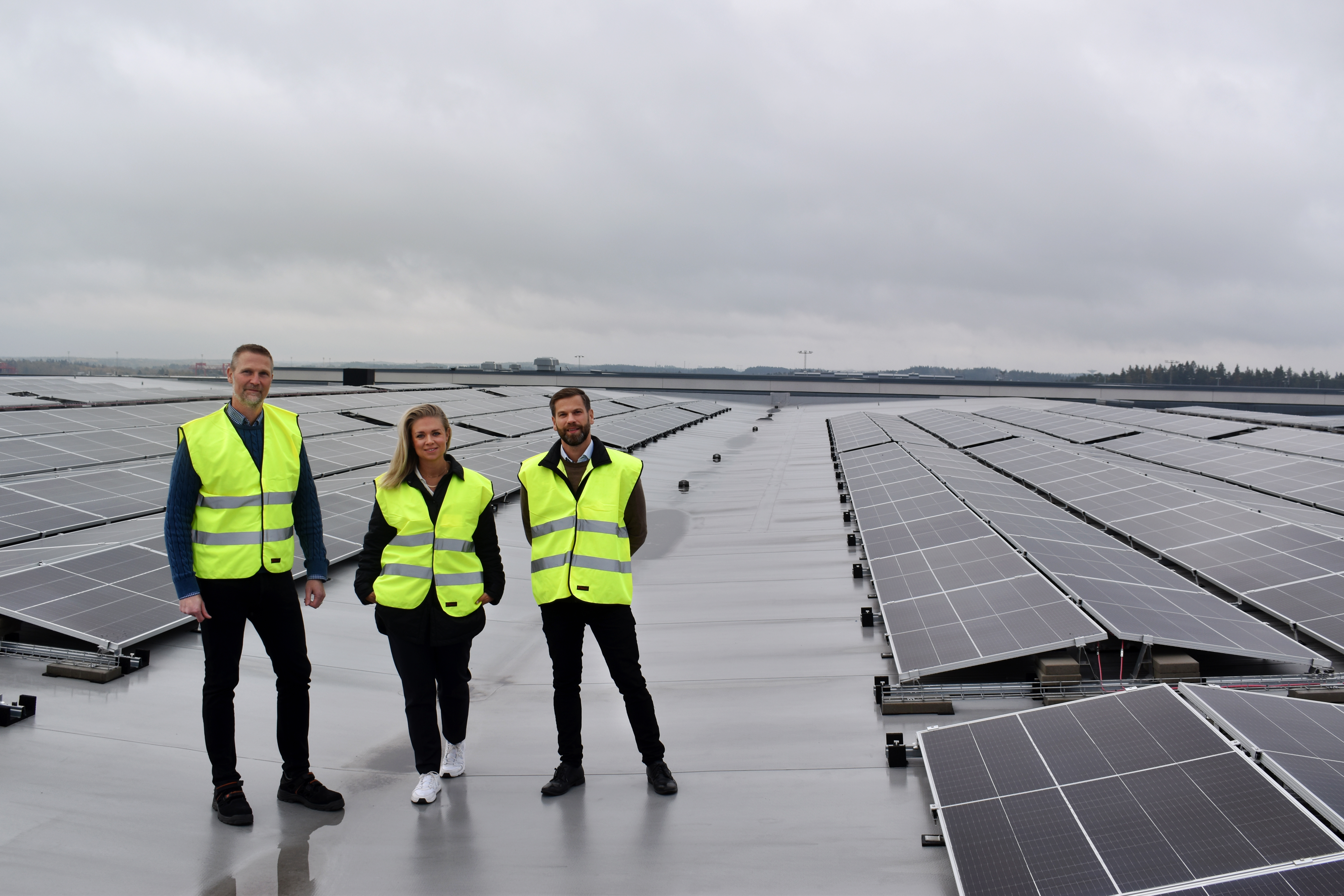 Soltech and Logicenters in solar investment for Dustin