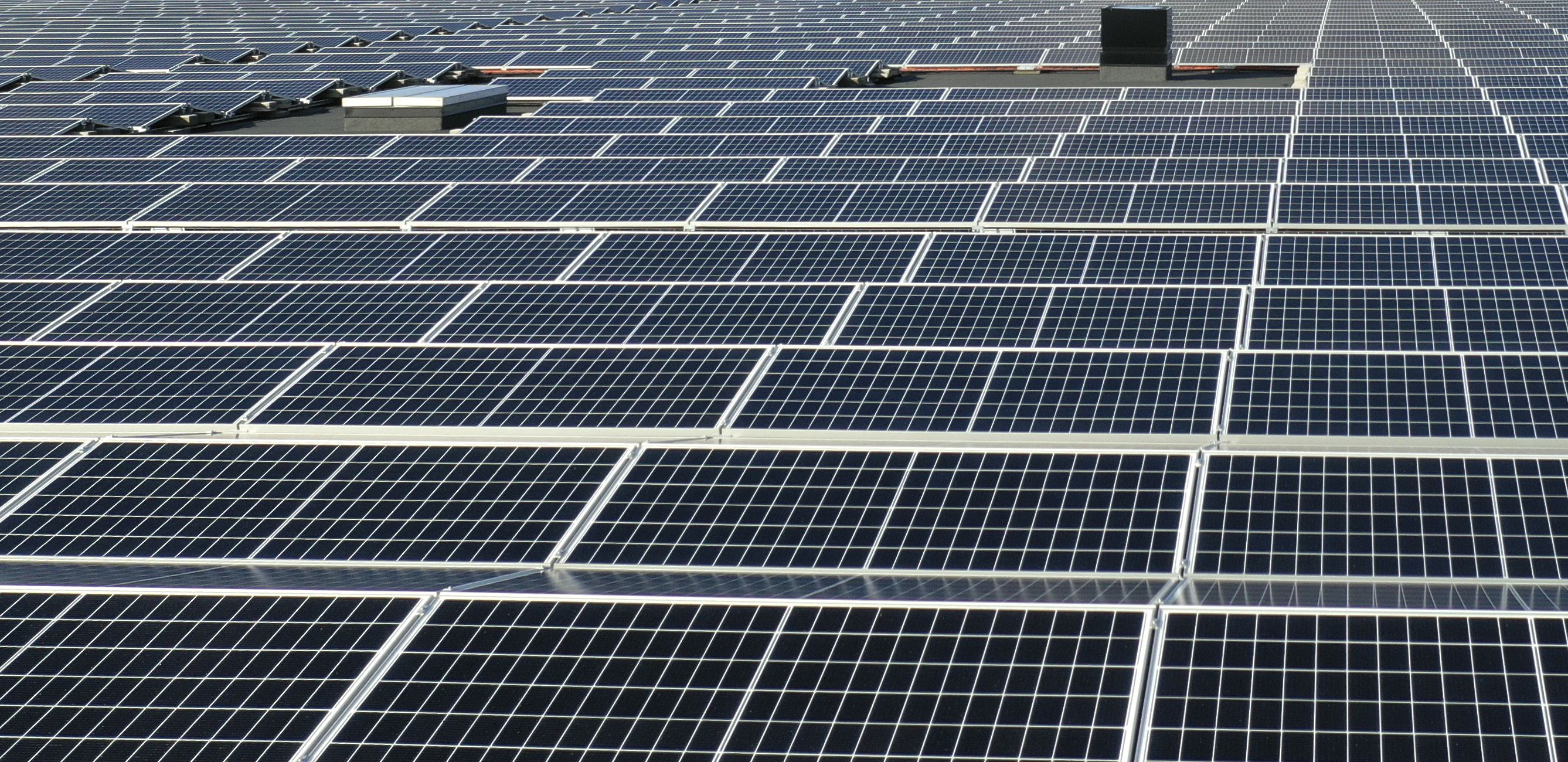 Soltech is building large solar energy solutions for Castellum and City Gross with an order value of SEK 5 million